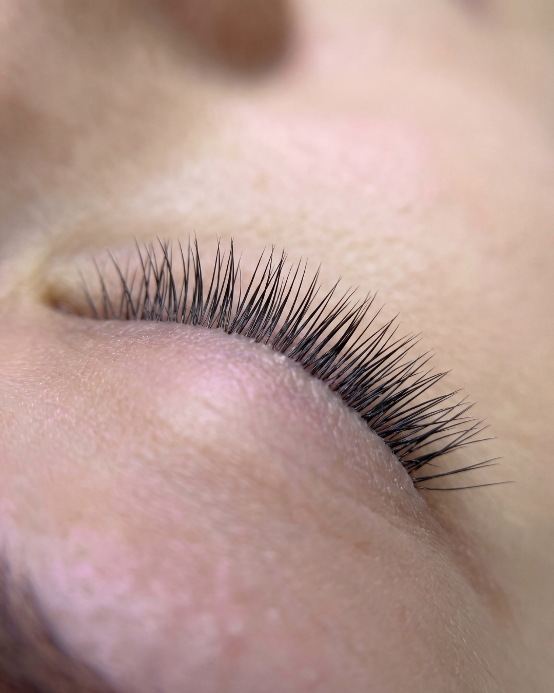 Sehr kurze Wimpern